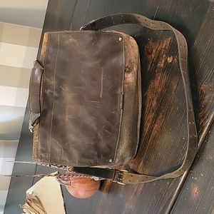 Olivia Harris Messenger Cross Body Bag